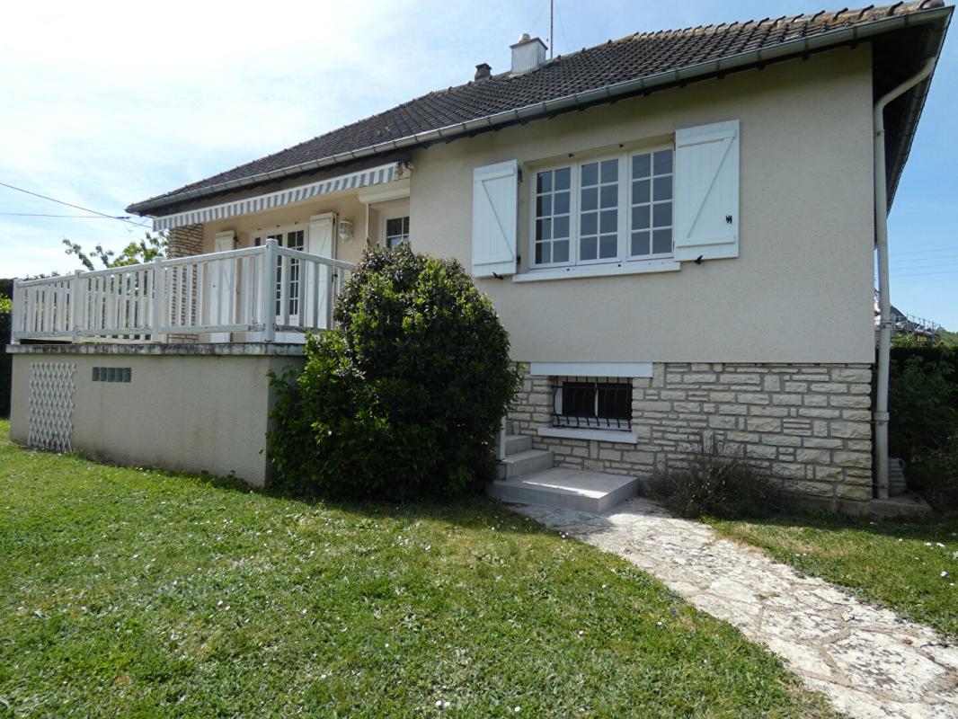 IVRY-LA-BATAILLE Maison Ivry La Bataille 4 pièce(s) 72 m2 1