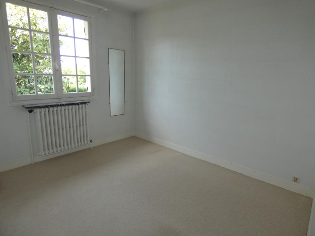 IVRY-LA-BATAILLE Maison Ivry La Bataille 4 pièce(s) 72 m2 7