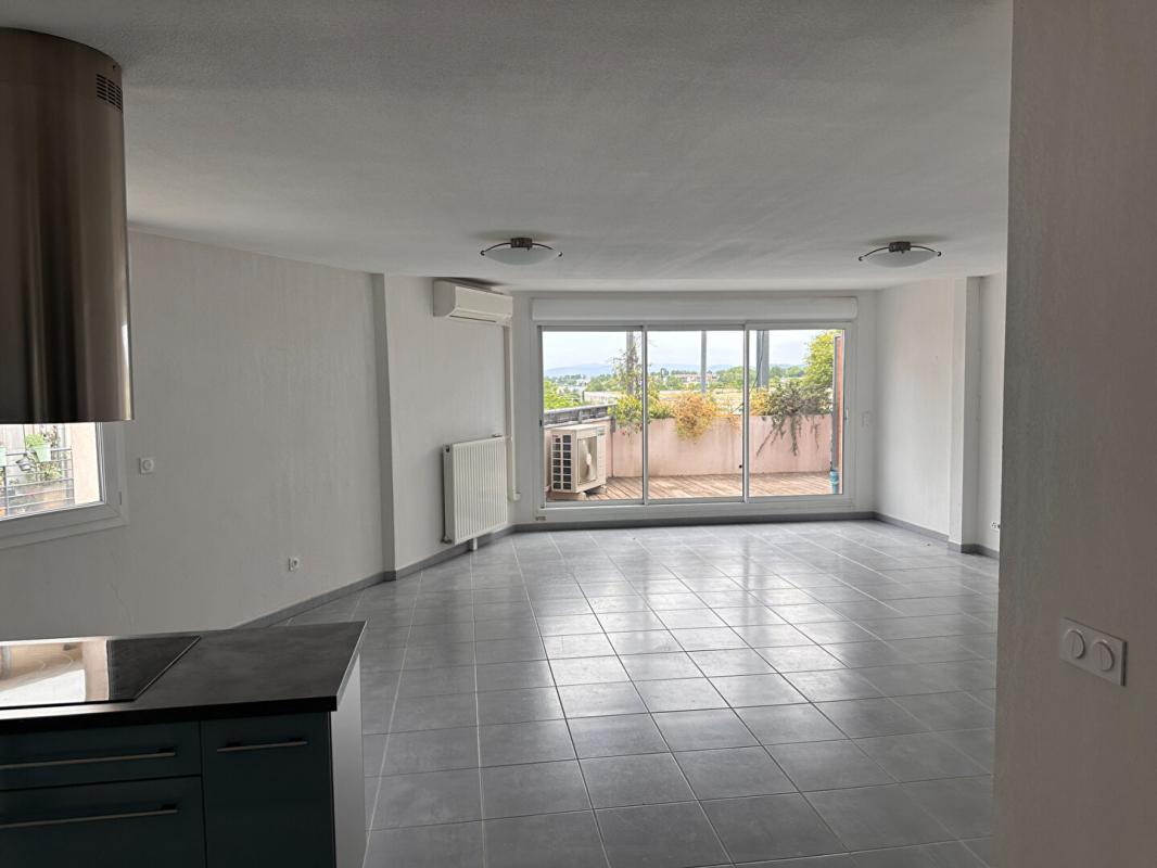MANOSQUE Manosque - Appartement T3 Standing - 90 m2 - Terrasse - Ascenseur 4
