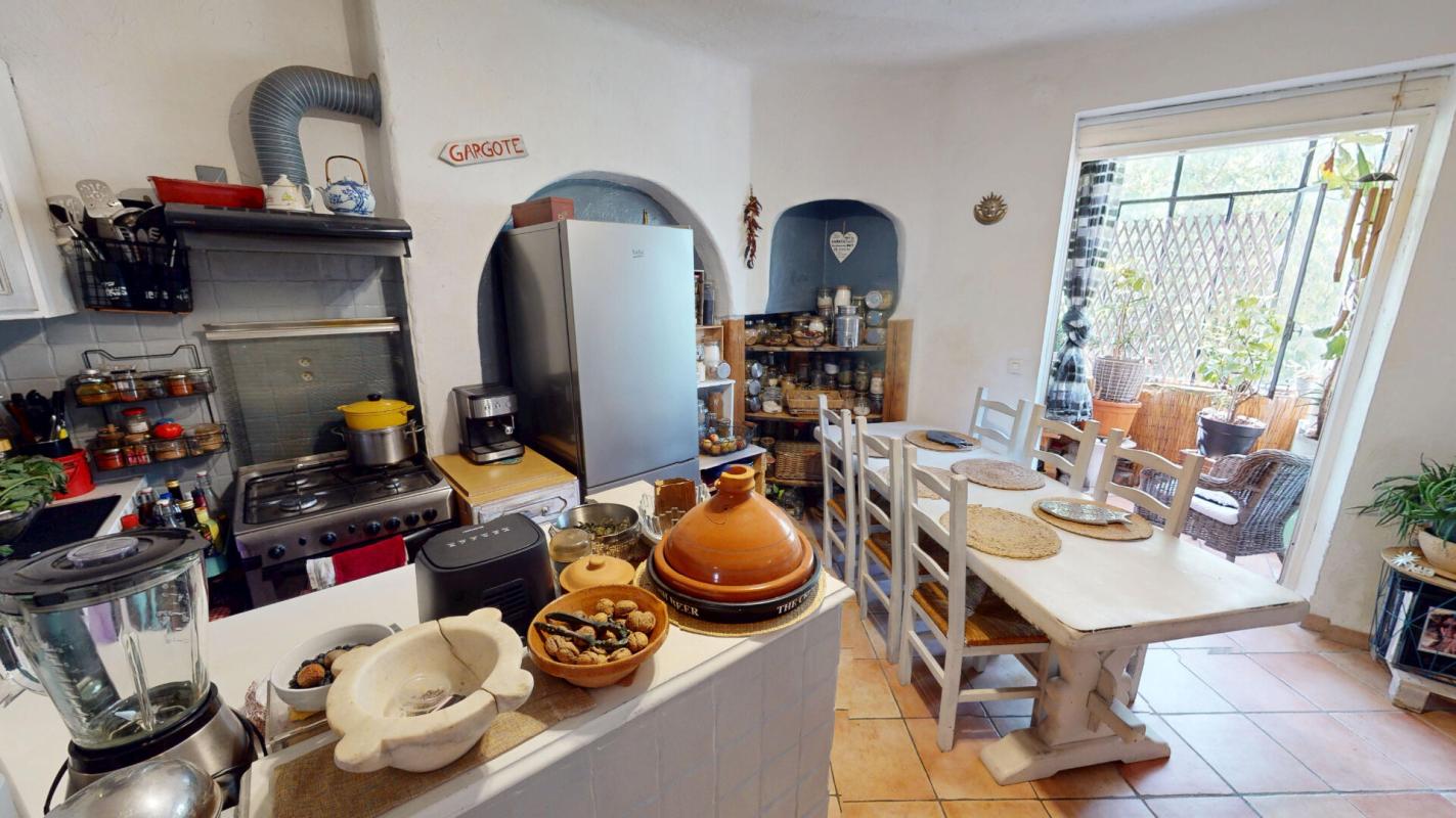 DRAGUIGNAN Appartement T3 58m² DRAGUIGNAN - Centre-ville, charme et authenticité 6