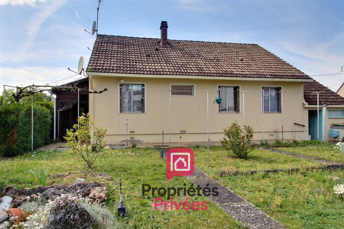 VILLEMANDEUR VILLEMANDEUR - - A VENDRE Maison 84 m2 - 3 chambres - Garage, avec jardin 13