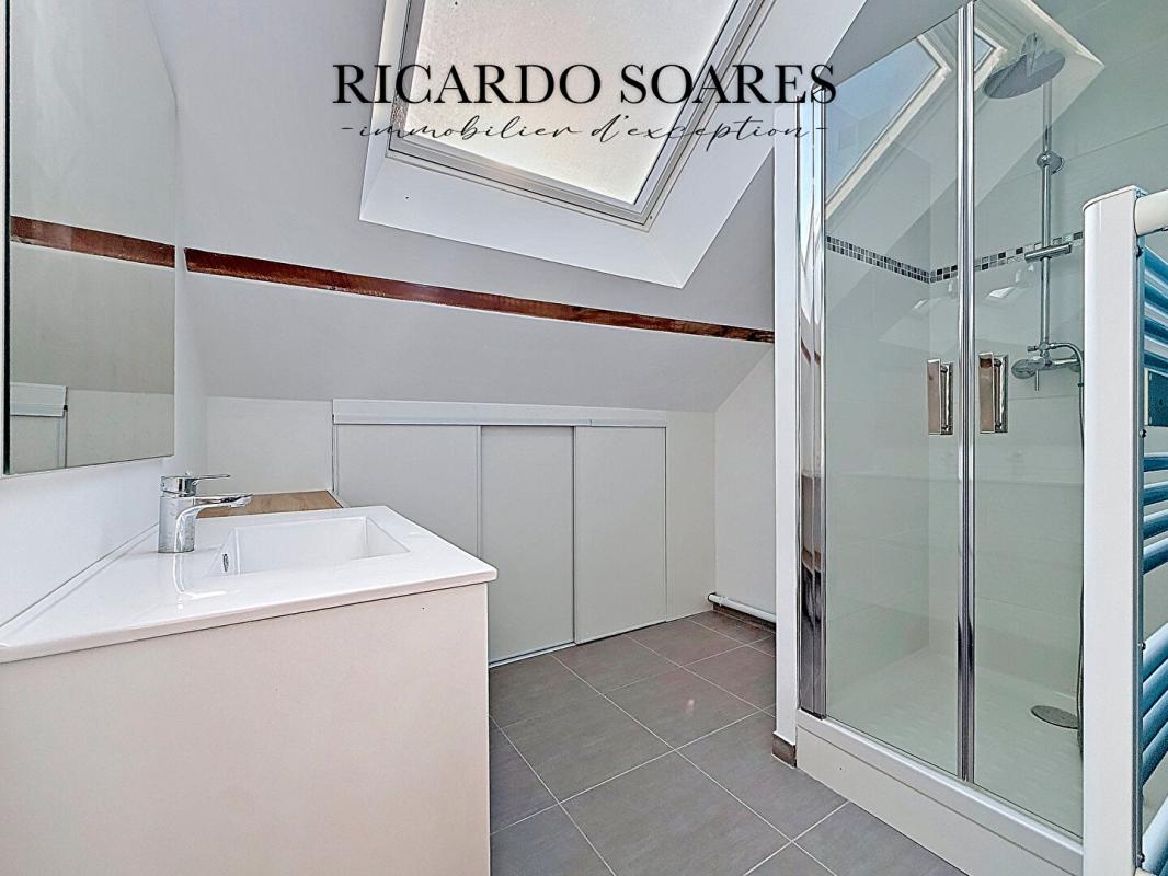 MONCEAUX MONCEAUX 60940 - MAISON FAMILIALE RÉNOVÉE EN 2021 / 129m² au sol / 4 CHAMBRES / SOUS-SOL TOTAL / TERRAIN 787 m² 12
