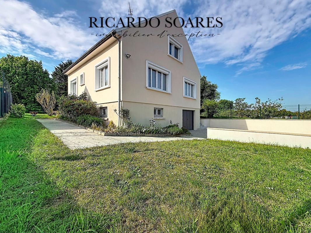 MONCEAUX MONCEAUX 60940 - MAISON FAMILIALE RÉNOVÉE EN 2021 / 129m² au sol / 4 CHAMBRES / SOUS-SOL TOTAL / TERRAIN 787 m² 14