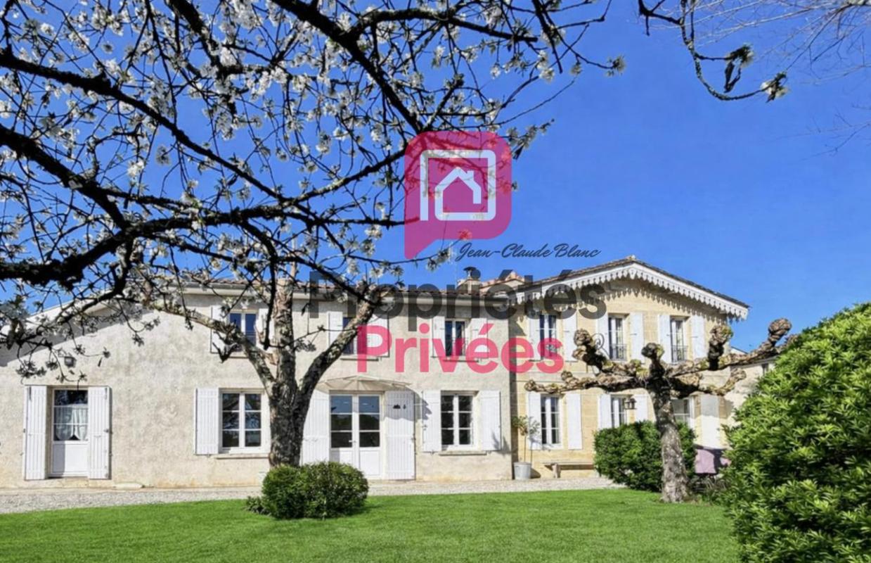 MOMBRIER A 15 mn de Blaye - Au calme belle Girondine en pierre rénovée - 197 m2 habitables -7P- 4 Chambres -  1920 m2 de Terrain - Piscine -Parc Arboré 18