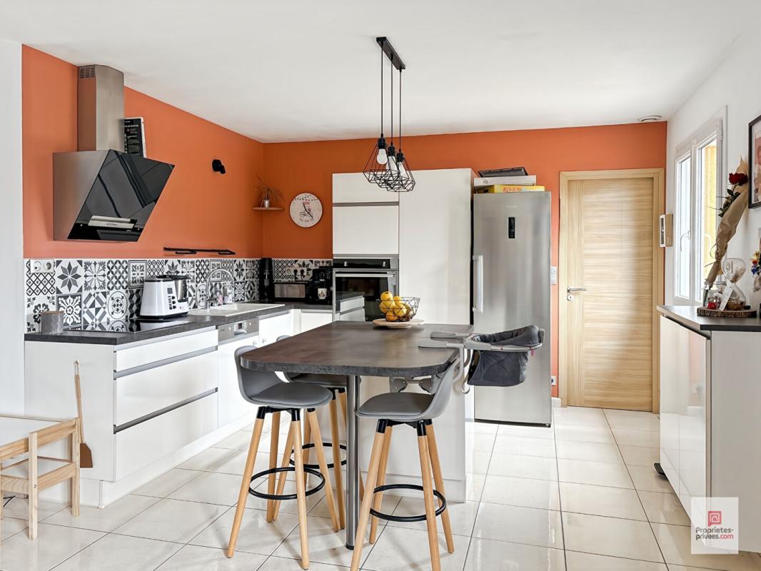 COULONGE Maison Coulonge 7 pièce(s) 147.6 m2 2