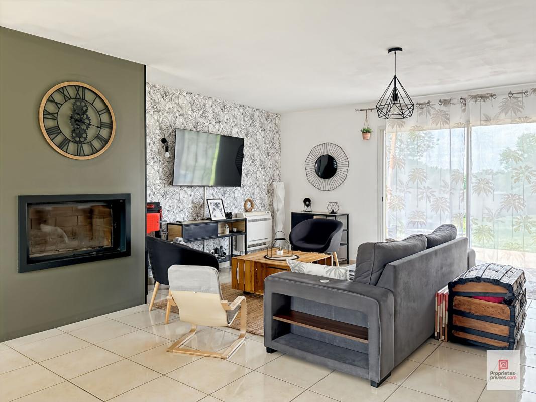 COULONGE Maison Coulonge 7 pièce(s) 147.6 m2 5