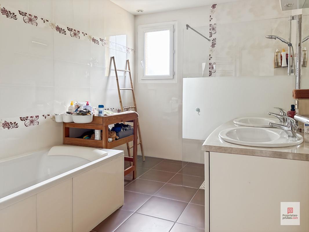 COULONGE Maison Coulonge 7 pièce(s) 147.6 m2 9