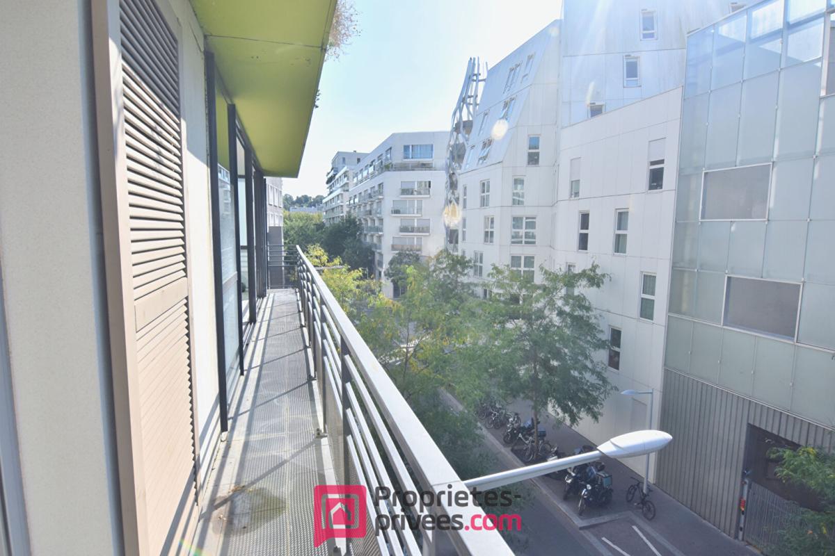 BOULOGNE-BILLANCOURT Appartement  3 pièces 66,03 m² Carrez  avec 18 m² de jardin d'hiver et 8 m² de balcon filant 14