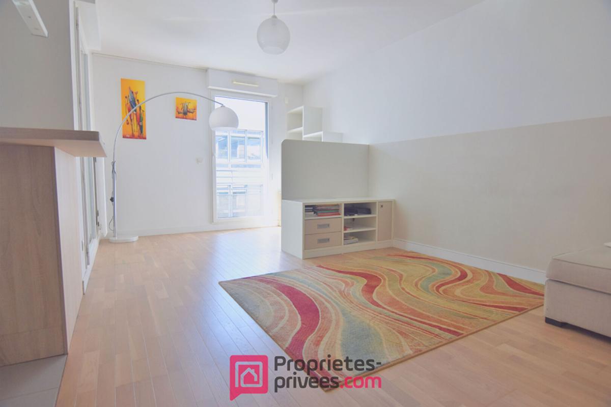 BOULOGNE-BILLANCOURT Appartement  3 pièces 66,03 m² Carrez  avec 18 m² de jardin d'hiver et 8 m² de balcon filant 3