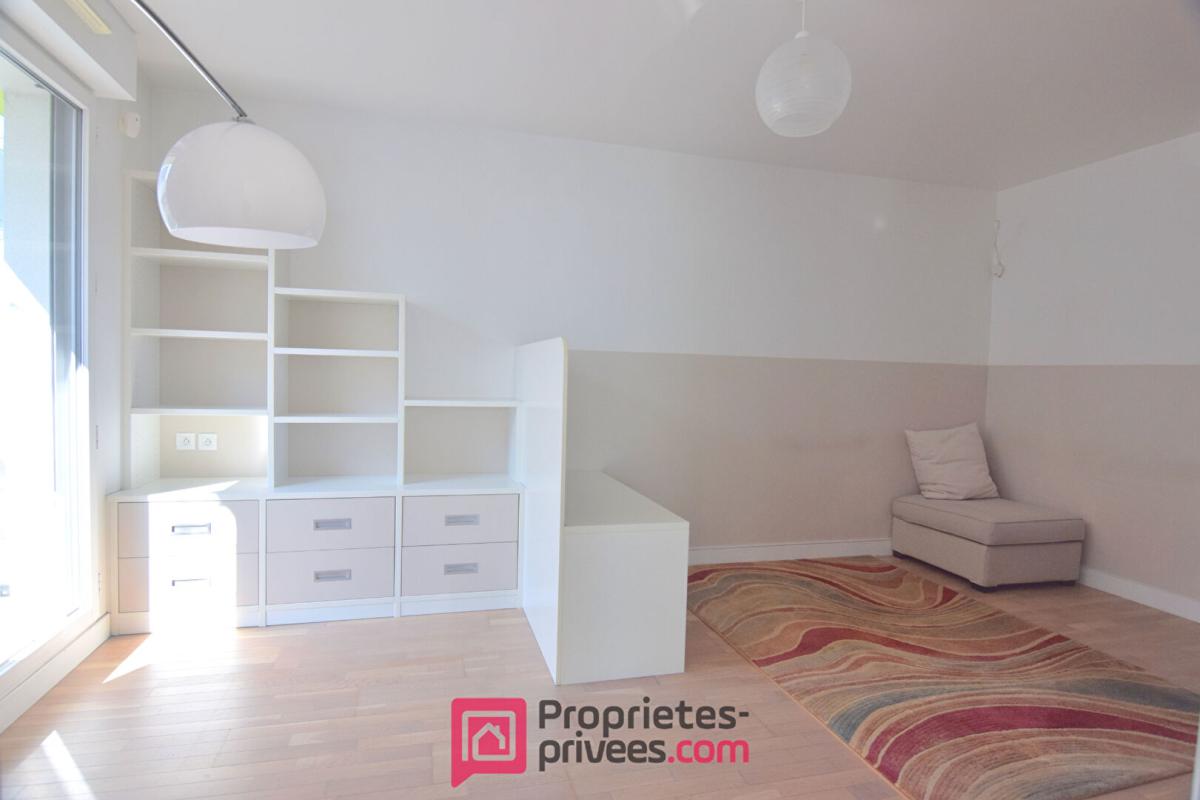 BOULOGNE-BILLANCOURT Appartement  3 pièces 66,03 m² Carrez  avec 18 m² de jardin d'hiver et 8 m² de balcon filant 5