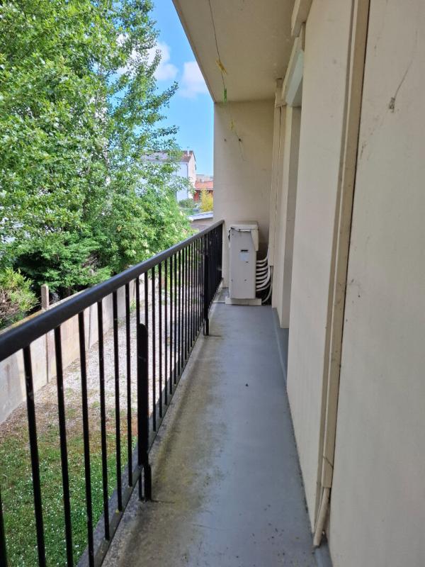 BORDEAUX BORDEAUX CAUDÉRAN ? APPARTEMENT T5 AU DERNIER ÉTAGE DANS UNE RÉSIDENCE CONFIDENTIELLE AVEC BOX ET CAVE 11