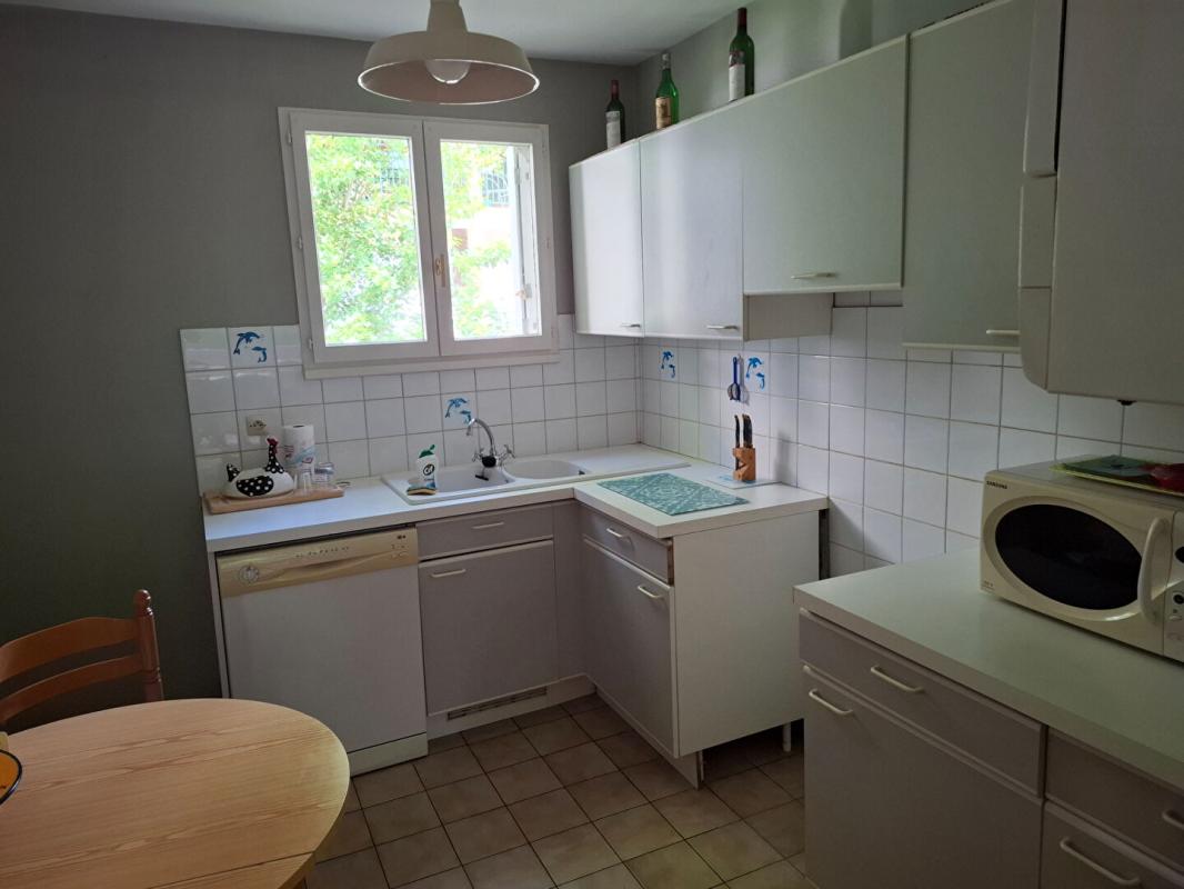 BORDEAUX BORDEAUX CAUDÉRAN ? APPARTEMENT T5 AU DERNIER ÉTAGE DANS UNE RÉSIDENCE CONFIDENTIELLE AVEC BOX ET CAVE 7