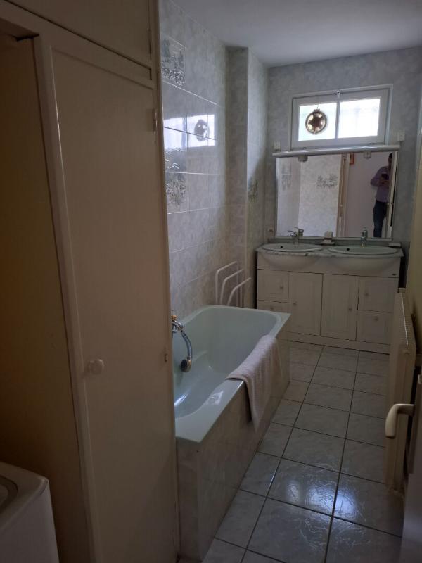 BORDEAUX BORDEAUX CAUDÉRAN ? APPARTEMENT T5 AU DERNIER ÉTAGE DANS UNE RÉSIDENCE CONFIDENTIELLE AVEC BOX ET CAVE 8