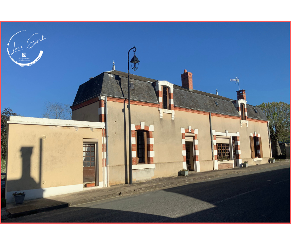 SAINT-SATURNIN Maison de village avec fort potentiel 6 pièce(s) 124 m2 4