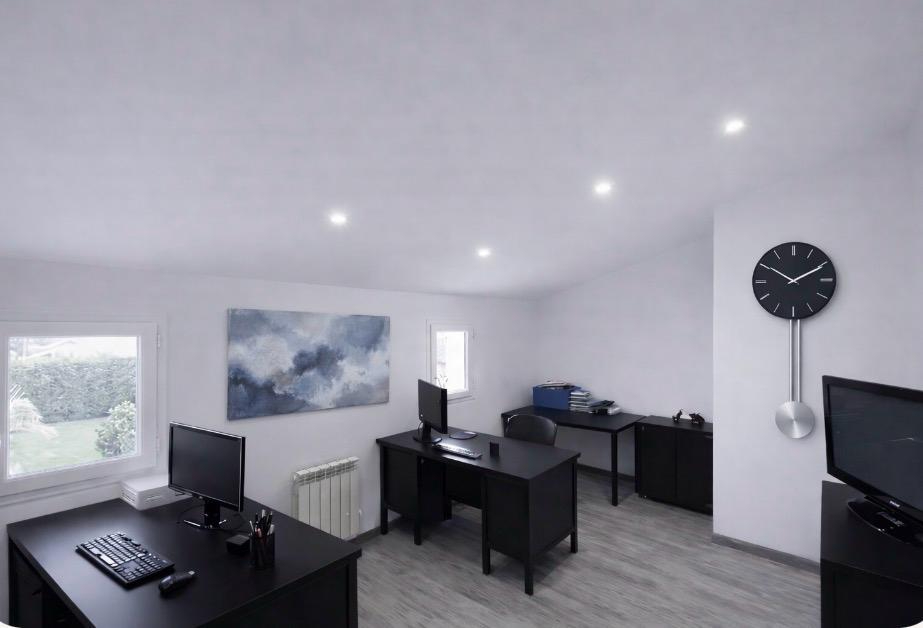 AMBARES-ET-LAGRAVE Ambares Et Lagrave ,Maison familiale rénovée de 230 m2 habitables - 8 pièces -5 chambres dont une suite parentale en rdc - Grande pièce vie - Piscine - Parc arboré - Carport 17