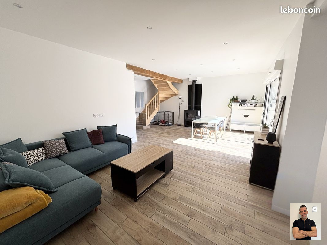ORLEANS Maison  4 pièce(s) 141 m2 1