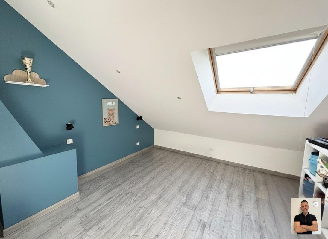 ORLEANS Maison  4 pièce(s) 141 m2 8