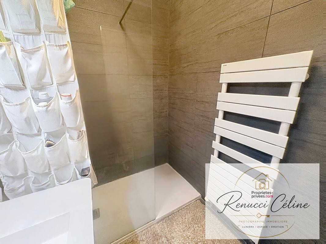 AJACCIO Appartement Ajaccio 3 pièces de 70 m2 16