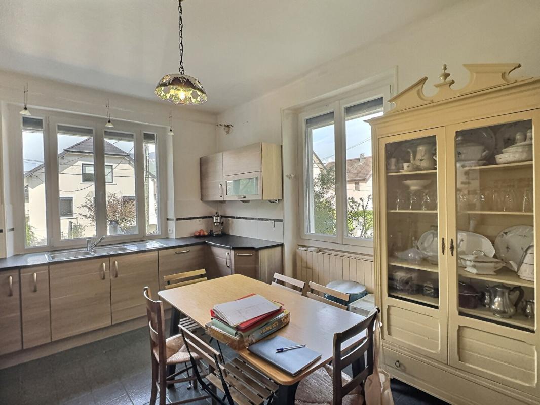 CHAMBERY Maison Chambéry- secteur Bissy- 8 pièces-184 m2 sur 400m2 de terrain 10