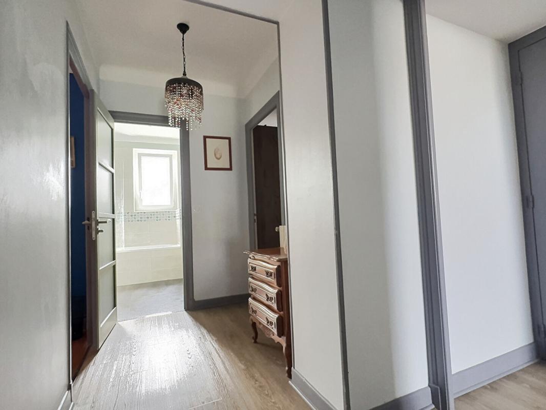 CHAMBERY Maison Chambéry- secteur Bissy- 8 pièces-184 m2 sur 400m2 de terrain 13