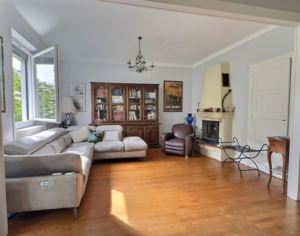 CHAMBERY Maison Chambéry- secteur Bissy- 8 pièces-184 m2 sur 400m2 de terrain 6