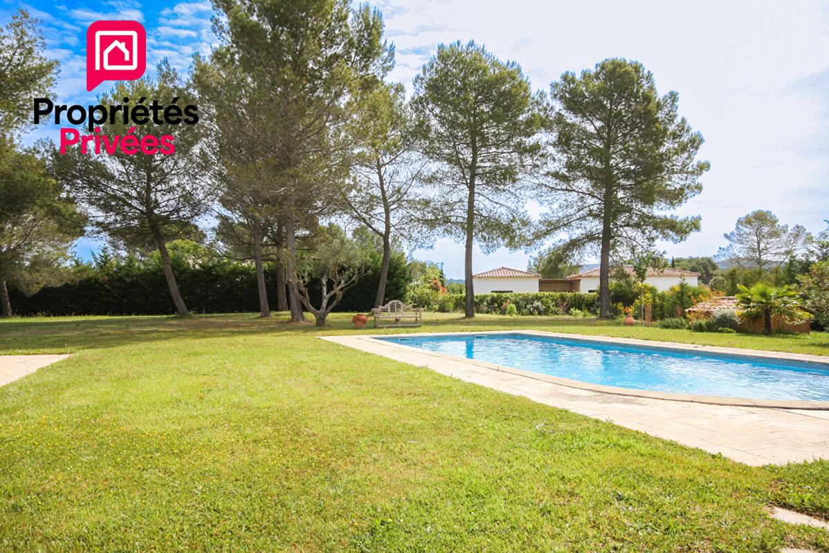 MEYRARGUES Bastide à Meyrargues 224 m2 piscine 8