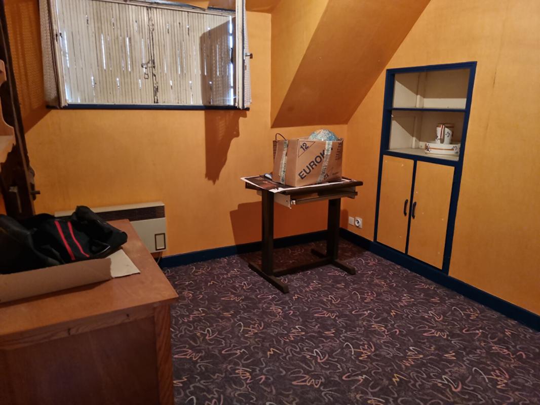 BOUZY-LA-FORET "EXCLUSIVITE"  GRANDE FERME 6 pièce(s)  et 28116 m² 11