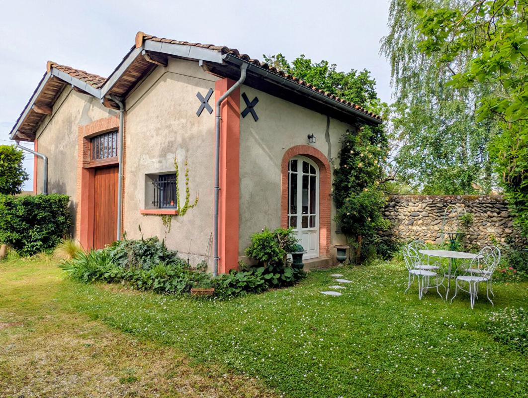 CAZERES Maison de Maître de 282 m² avec 5 chambres, dépendance et piscine sur terrain de 1585 m² 18