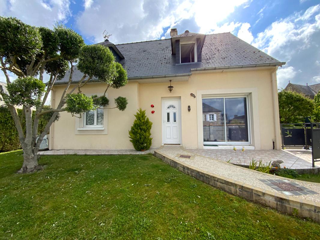BRICQUEVILLE-SUR-MER Maison Bricqueville Sur Mer 6 pièce(s) 131 m2 2