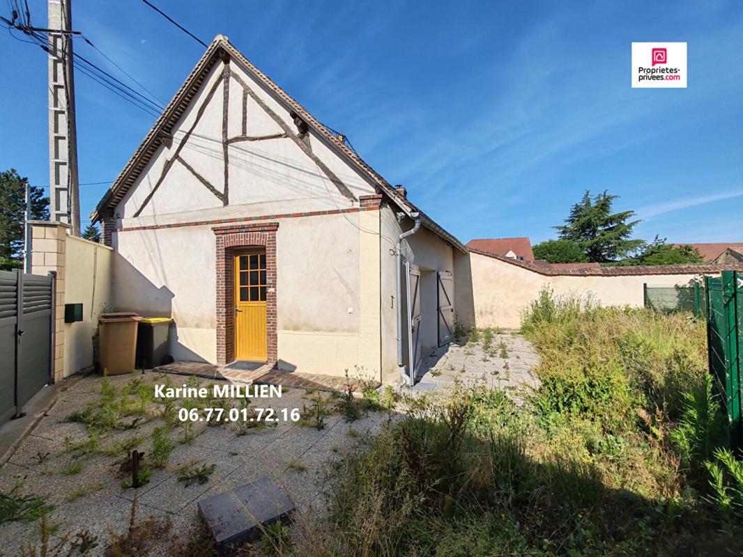 OUERRE OUERRE 28500 Maison individuelle et grange aménageable - 1 étage - 2 chambres - Terrain - 155 000  HAI 8