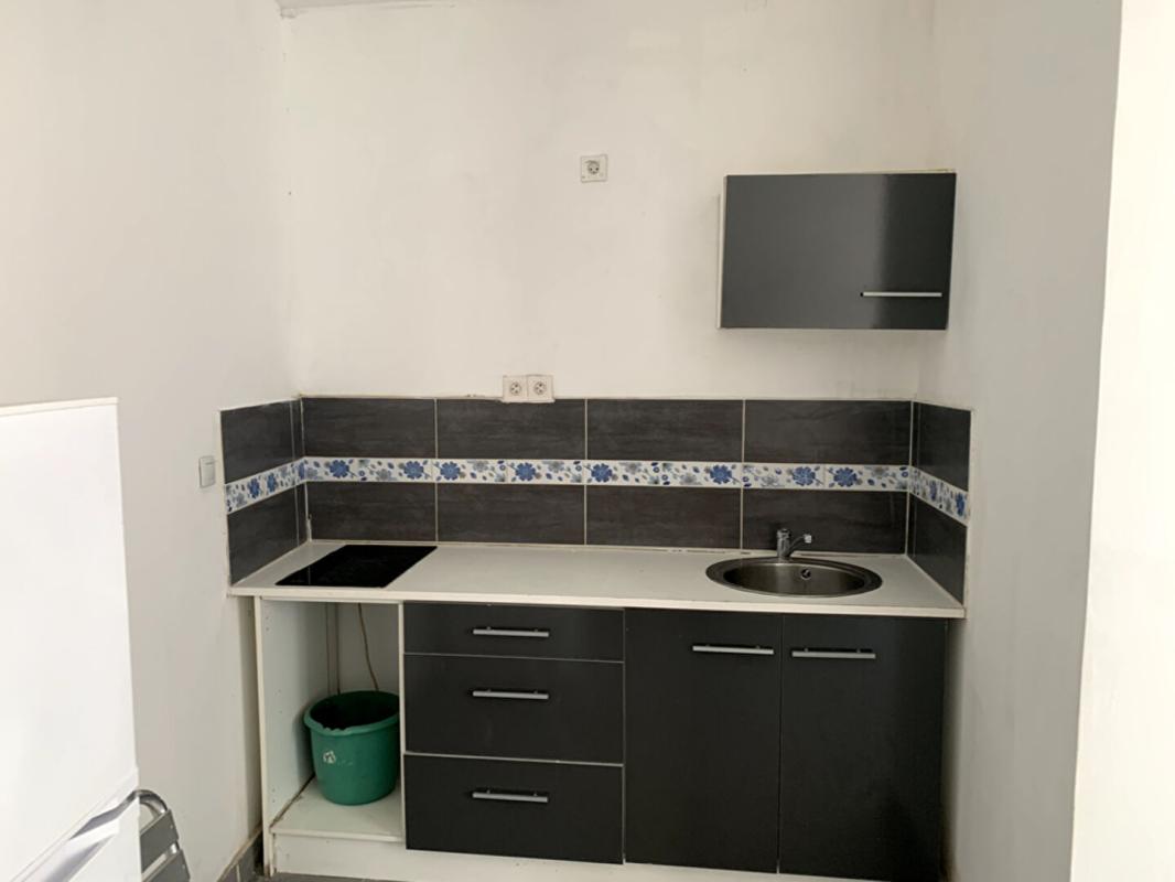MARSEILLE-1ER-ARRONDISSEMENT Appartement Marseille 2 pièce(s) 37 m2 5