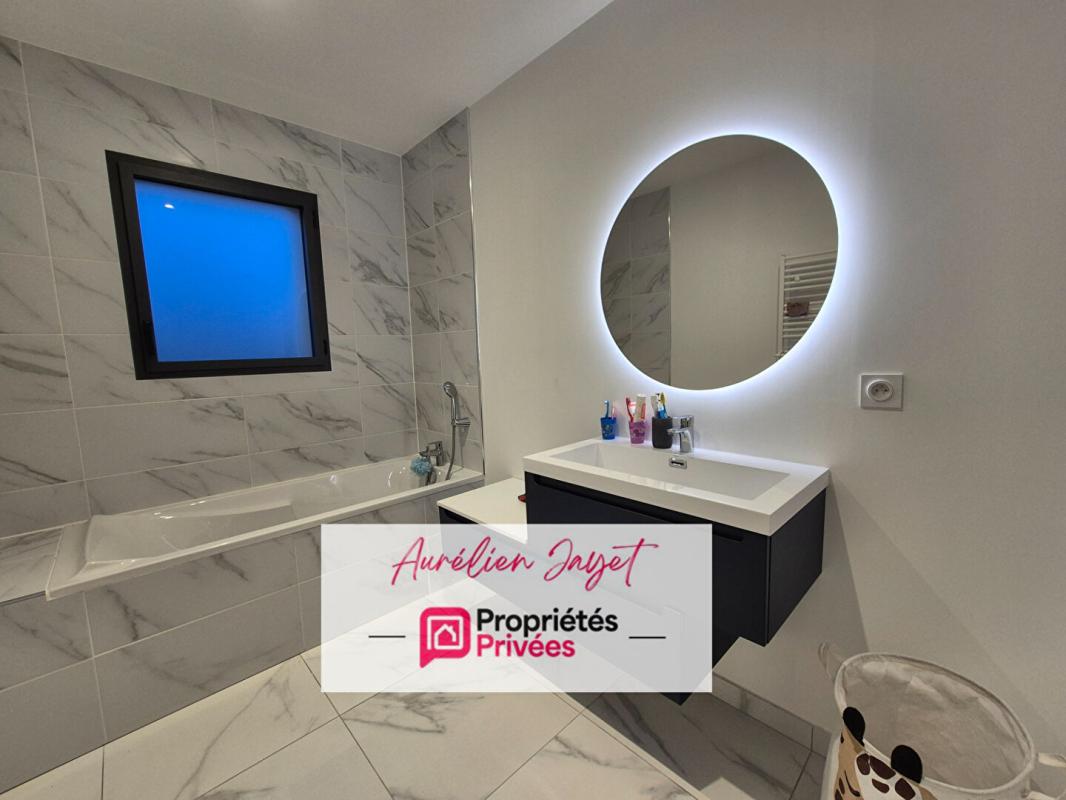 GONNEVILLE-LA-MALLET Maison contemporaine 2023 , Plain-pied, DPE A,  terrain 1 700 m²,  Double garage 8