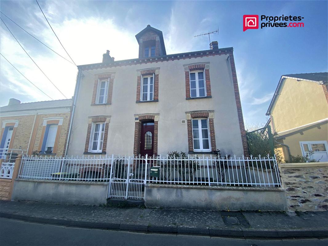 CHATEAUBRIANT Maison Chateaubriant 105m², 4 chambres , terrain de 300m² 1