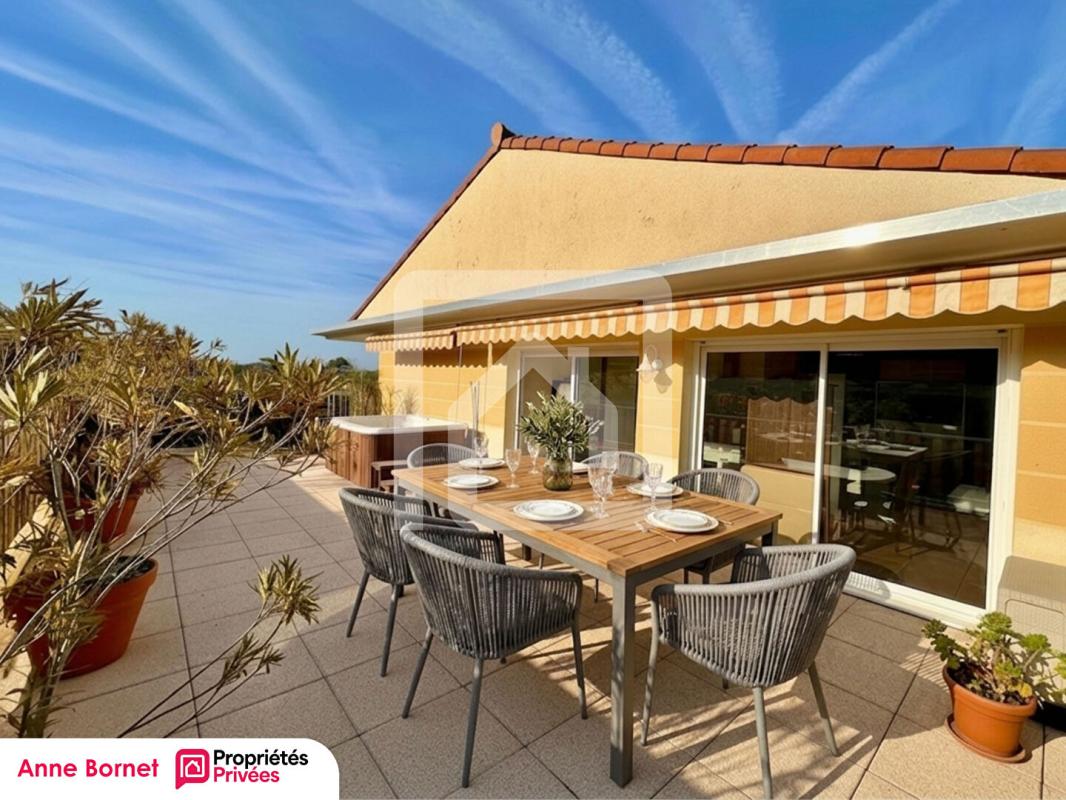 GRASSE Appartement 2 pièces avec terrasse exceptionnelle de près de 50 m2, double garage, cave 1