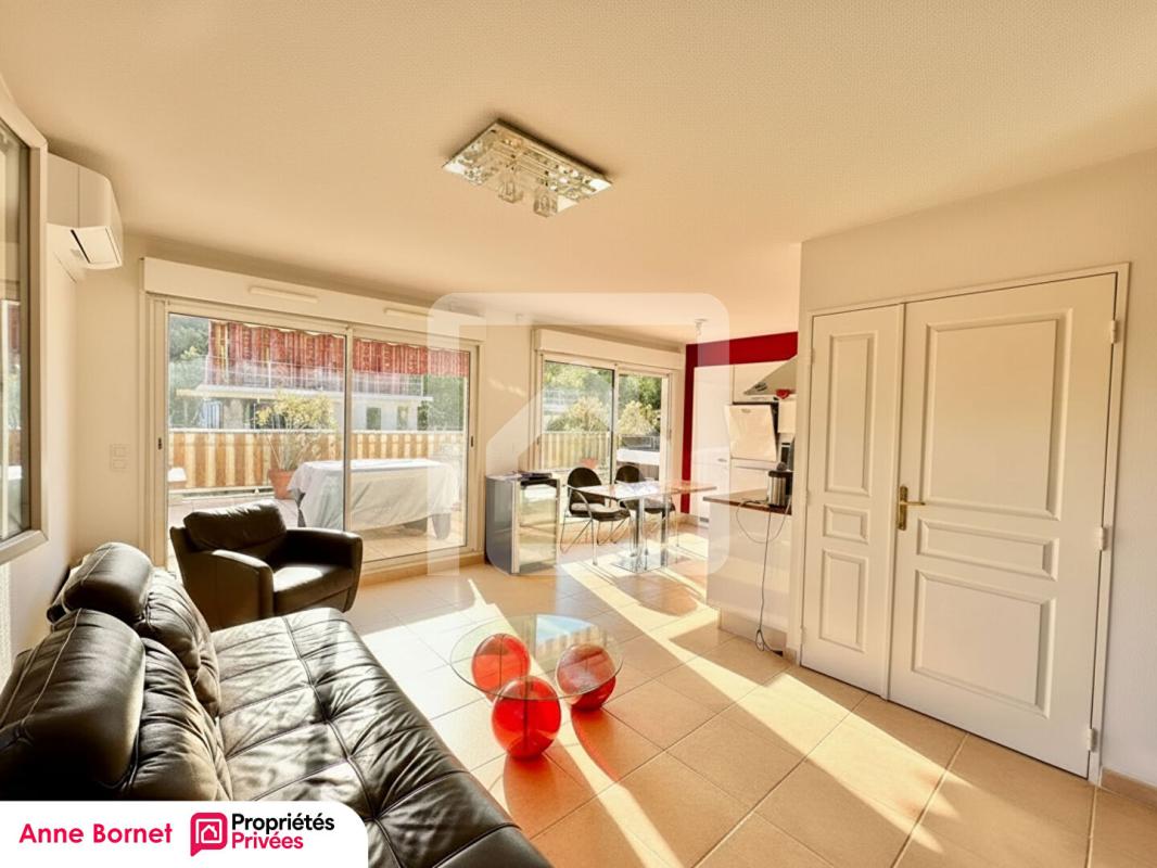 GRASSE Appartement 2 pièces avec terrasse exceptionnelle de près de 50 m2, double garage, cave 5