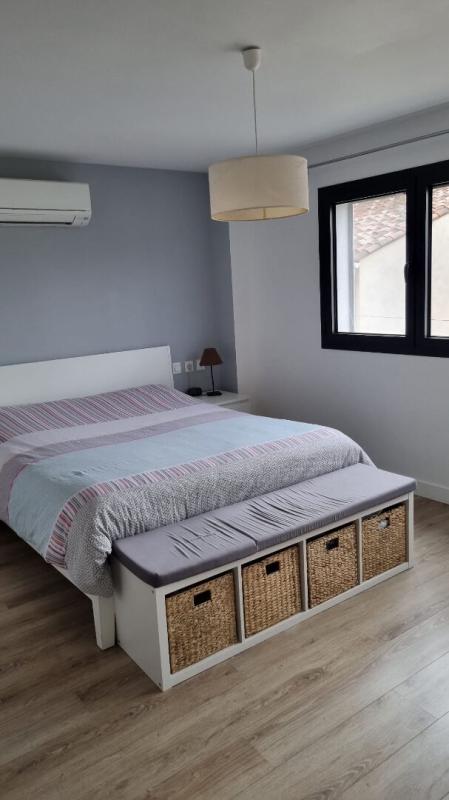 CUGES-LES-PINS SUPERBE MAISON  DE VILLAGE, GARAGE ET TERRASSES 10