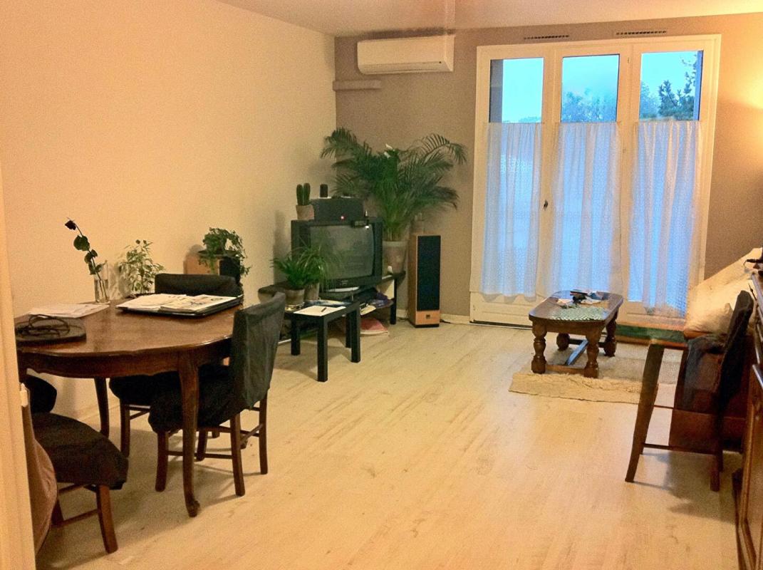 AVIGNON Appartement Avignon 3 pièce(s) 68 m2, balcon, loggia, place de parking 1