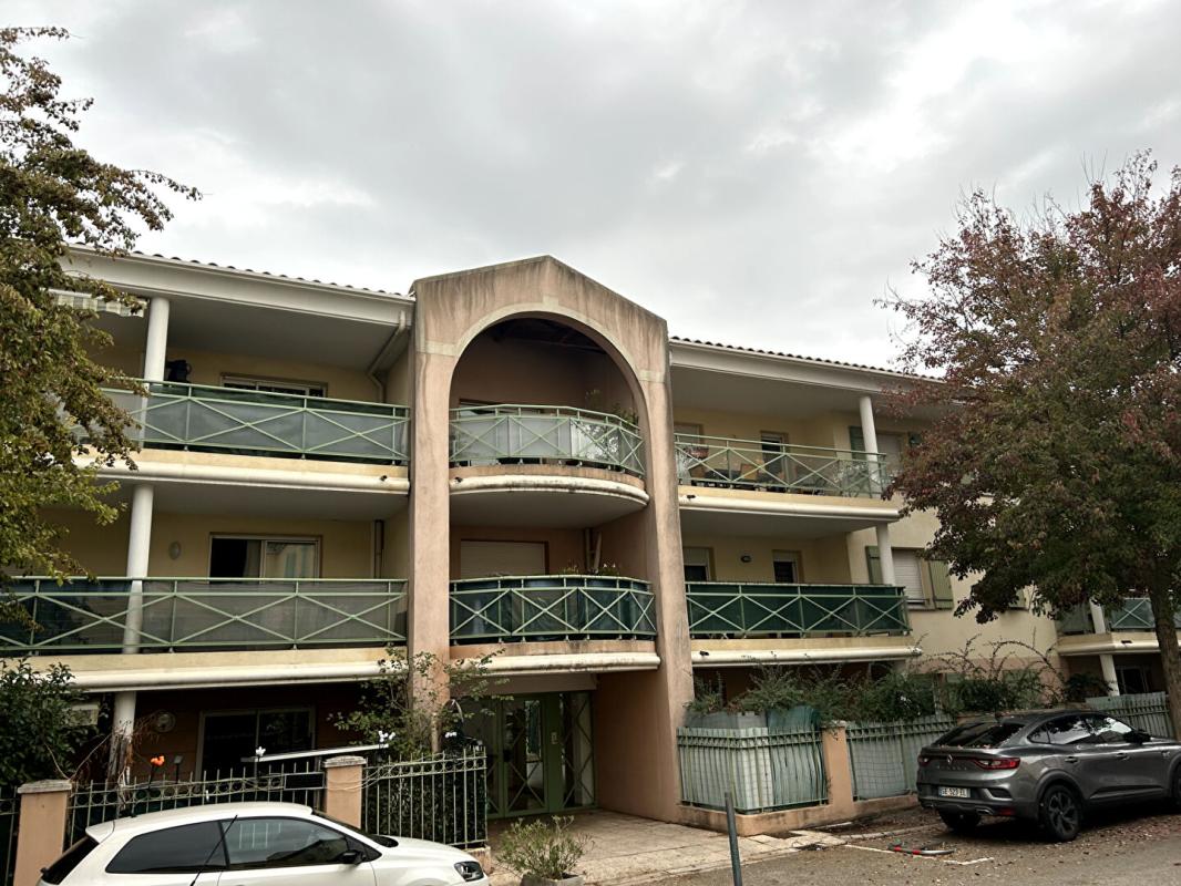 DRAGUIGNAN À louer, Appartement F2 avec garage et cave dans résidence proche de toutes commodités 4