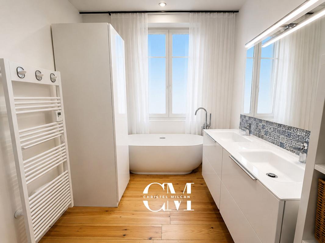 FLOIRAC Echoppe Floirac limite Bastide 5 pièces 125 m2, studio, parking 11