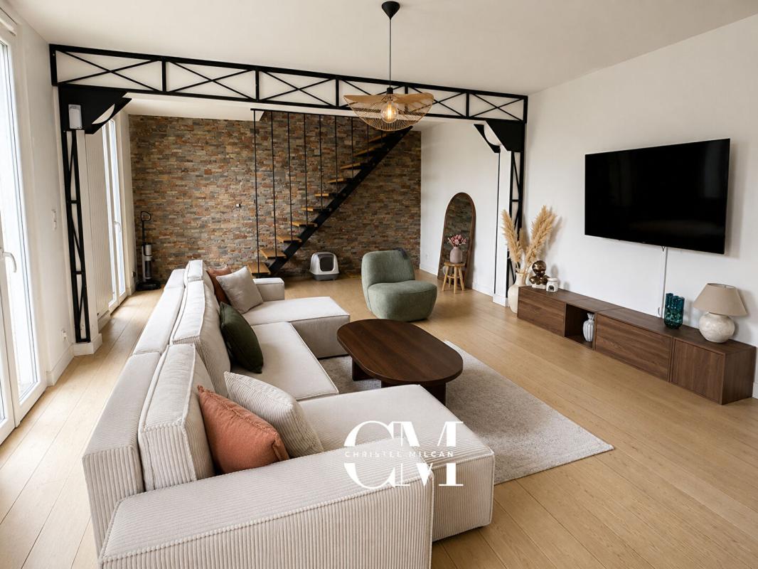 FLOIRAC Echoppe Floirac limite Bastide 5 pièces 125 m2, studio, parking 6