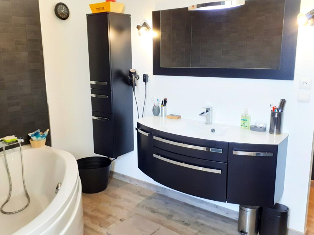 CROZON Maison Crozon 7 pièce(s) 130 m2 à 2 pas de la plage de Morgat 9