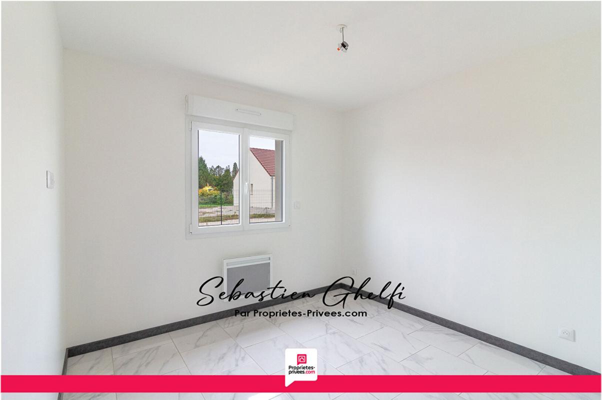 GY-EN-SOLOGNE belle maison de plain pied avec 3 chambres cellier et garage 11