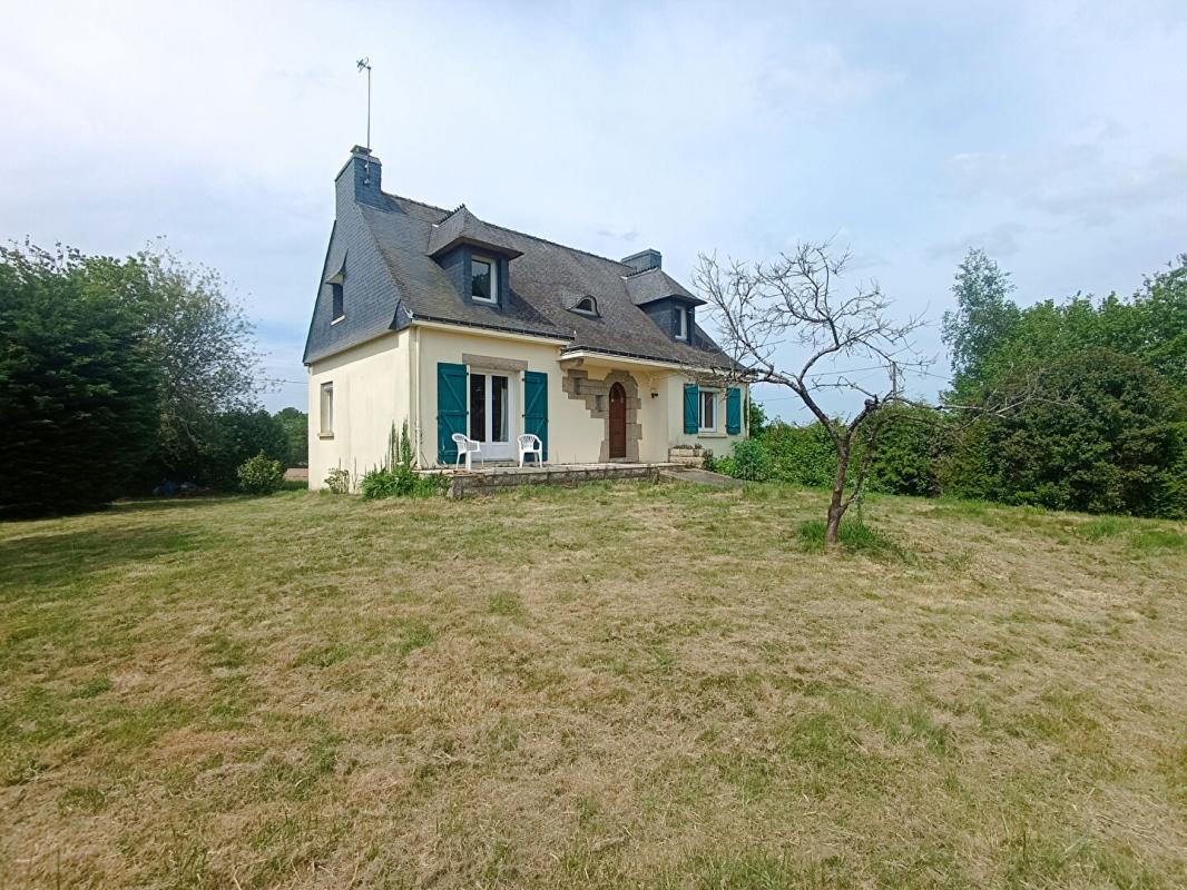 MOREAC Maison Moreac 5 pièce(s) 120 m2 avec grand terrain 2