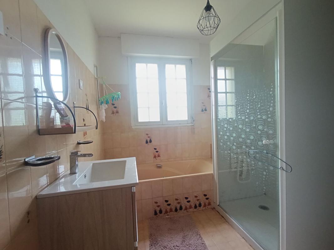 MOREAC Maison Moreac 5 pièce(s) 120 m2 avec grand terrain 8