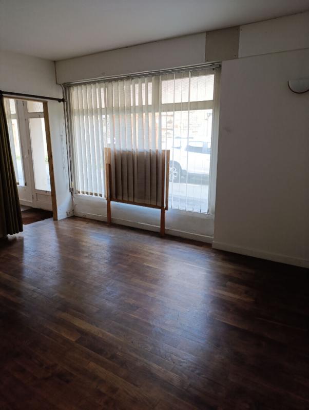 TREGUIER Ensemble immobilier polyvalent sur 3 niveaux 10