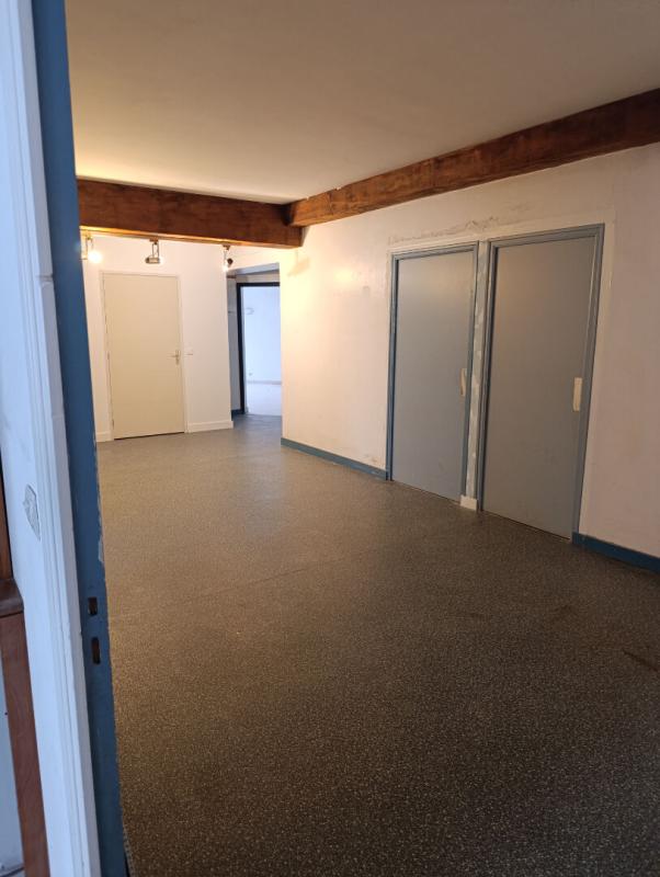 TREGUIER Ensemble immobilier polyvalent sur 3 niveaux 12