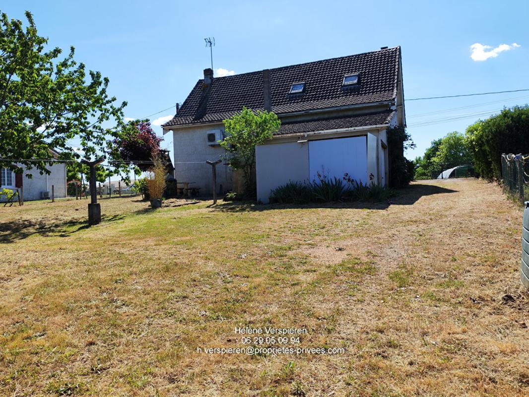 CALES Maison Cales 6 pièce(s) 4 chambres133 m2 Garage/dépendances et terrain constructible 10