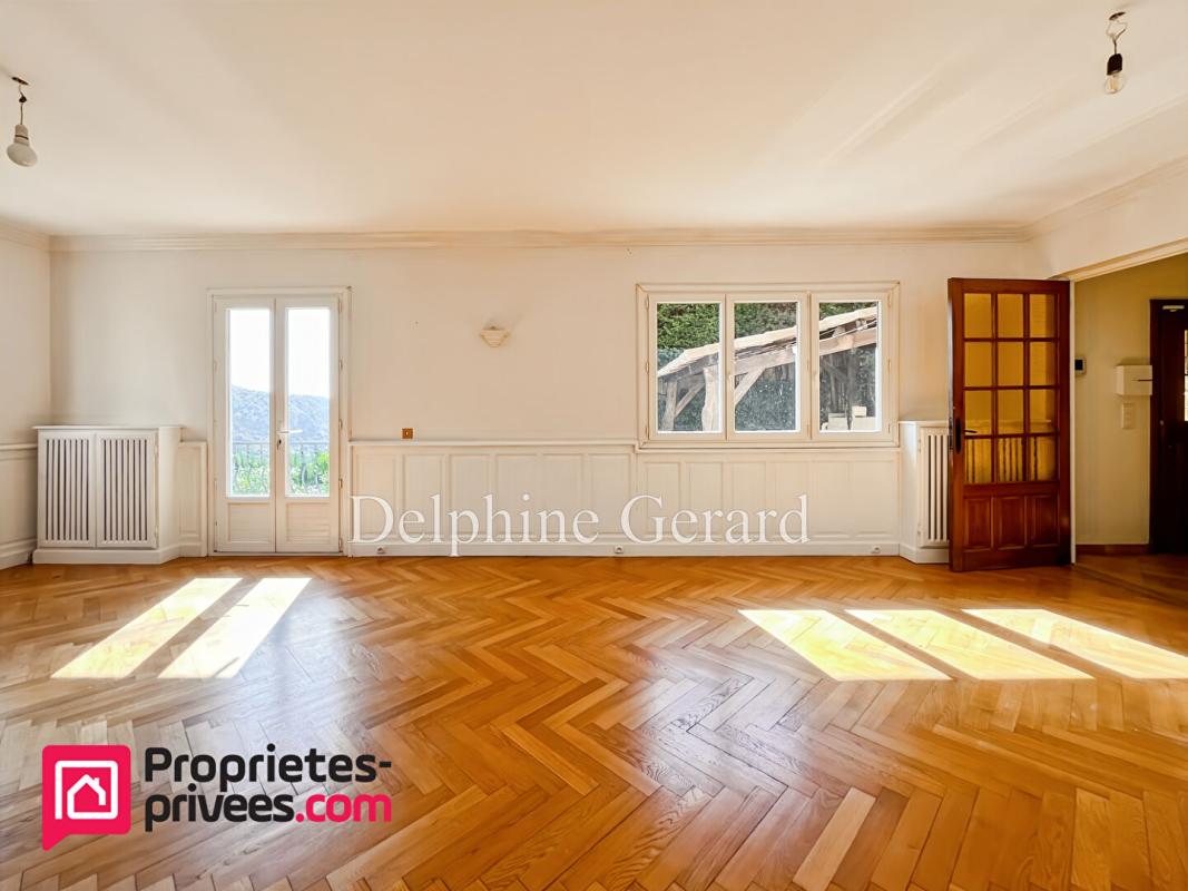 FALICON Falicon - Maison 5 pièces 130m2 + annexes 5