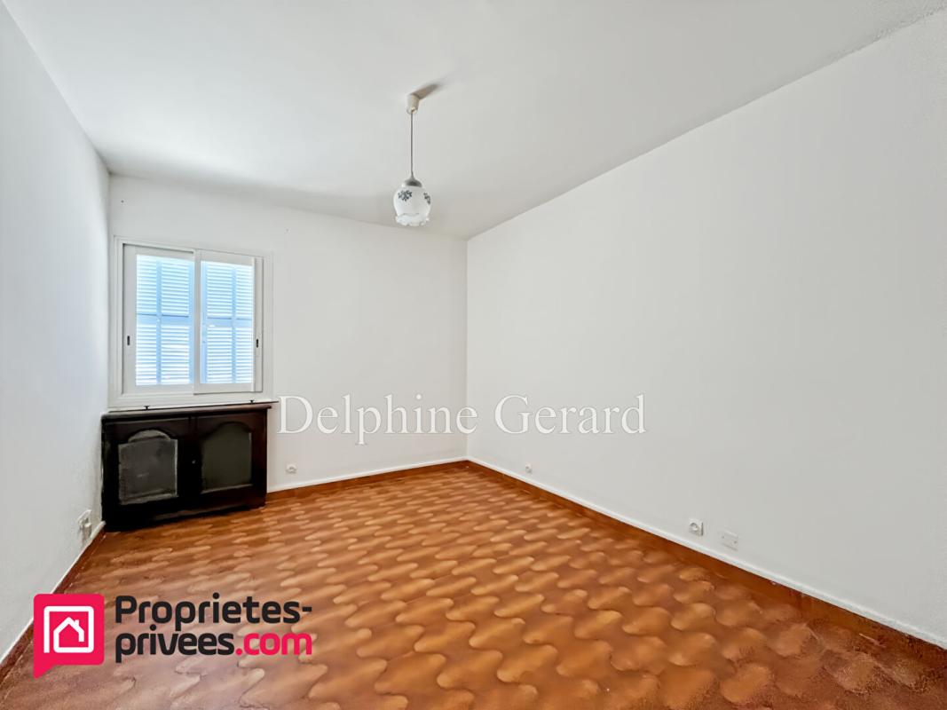 FALICON Falicon - Maison 5 pièces 130m2 + annexes 9