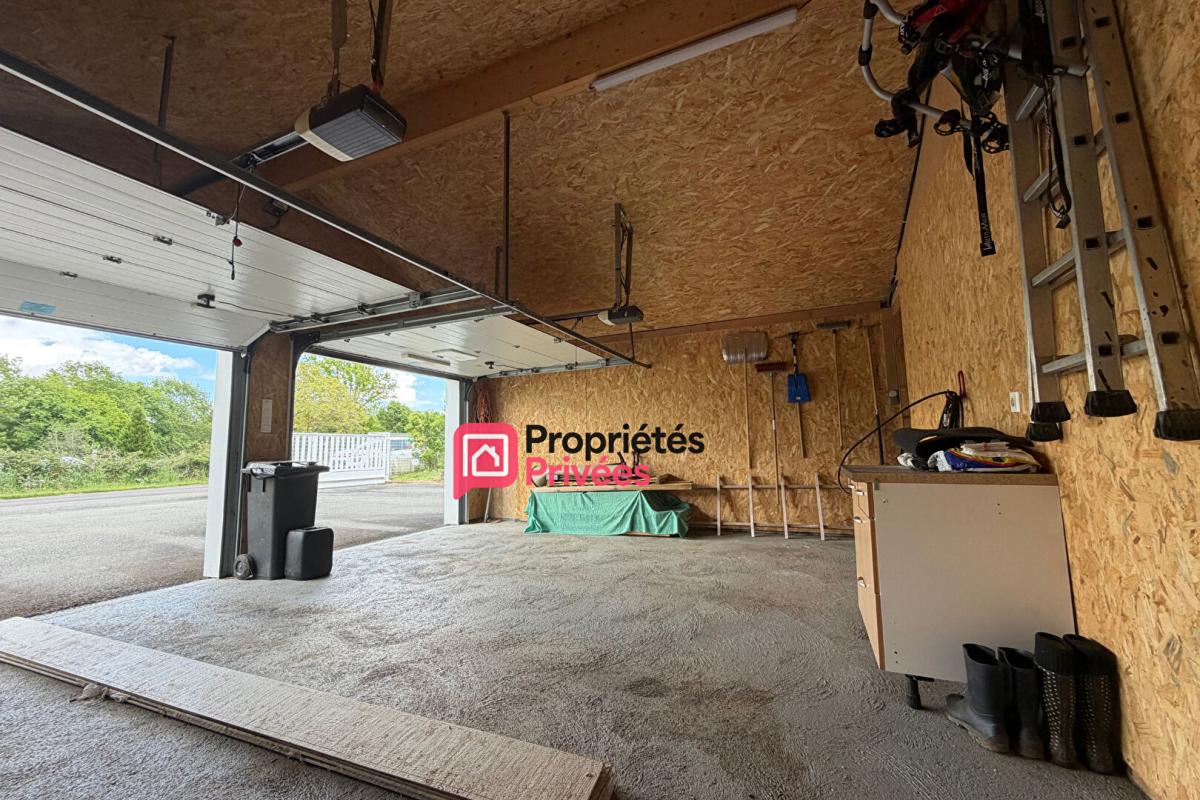 CHAPDES-BEAUFORT Maison T 5 de 130 m2 avec vue dégagée sur le Puy de Dôme Trimoulet 63230 à vendre 17